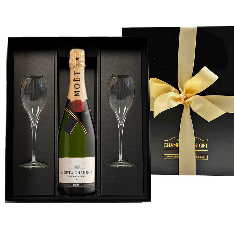 Moët & Chandon Brut Impérial Champagne & Flutes Gift Set in Gift Box